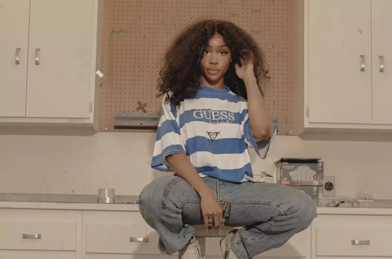 SZA Reveals ‘S.O.S’ Tracklist Featuring Phoebe Bridgers, Travis Scott & More