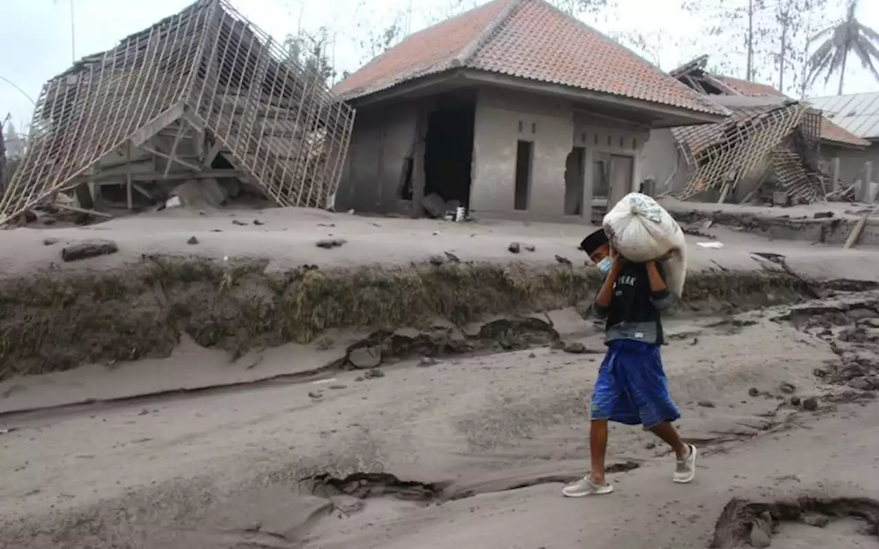 Erupsi Gunung Semeru, Jaringan Indosat dan Smartfren Padam