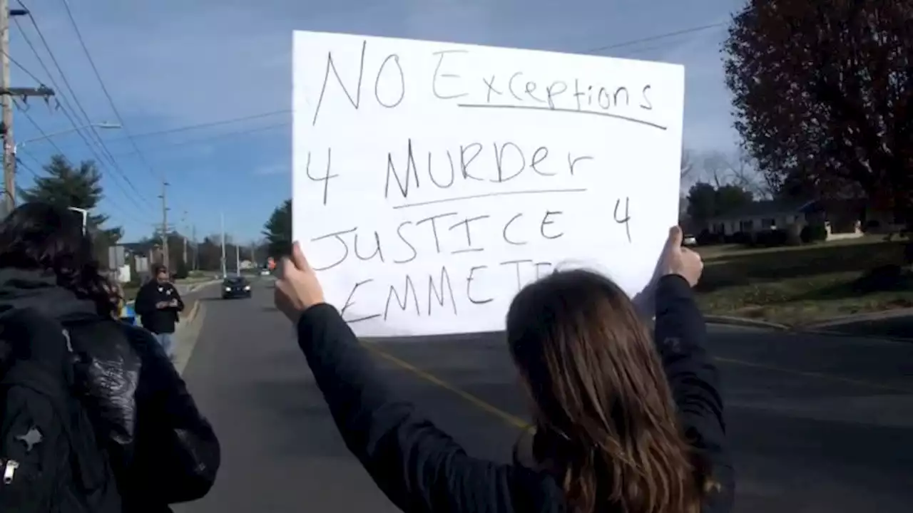 Kentucky Christmas parade rescheduled after threats to protesters calling for Emmett Till accuser's arrest | CNN