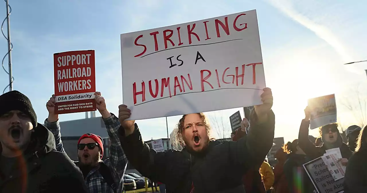 Thousands Sign Open Letter Demanding Biden Order Paid Sick Leave for Railway Workers