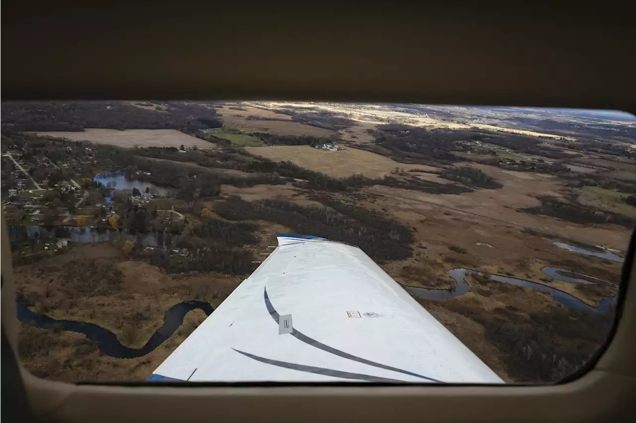 In post-Roe America, pilots take the abortion battle to the skies