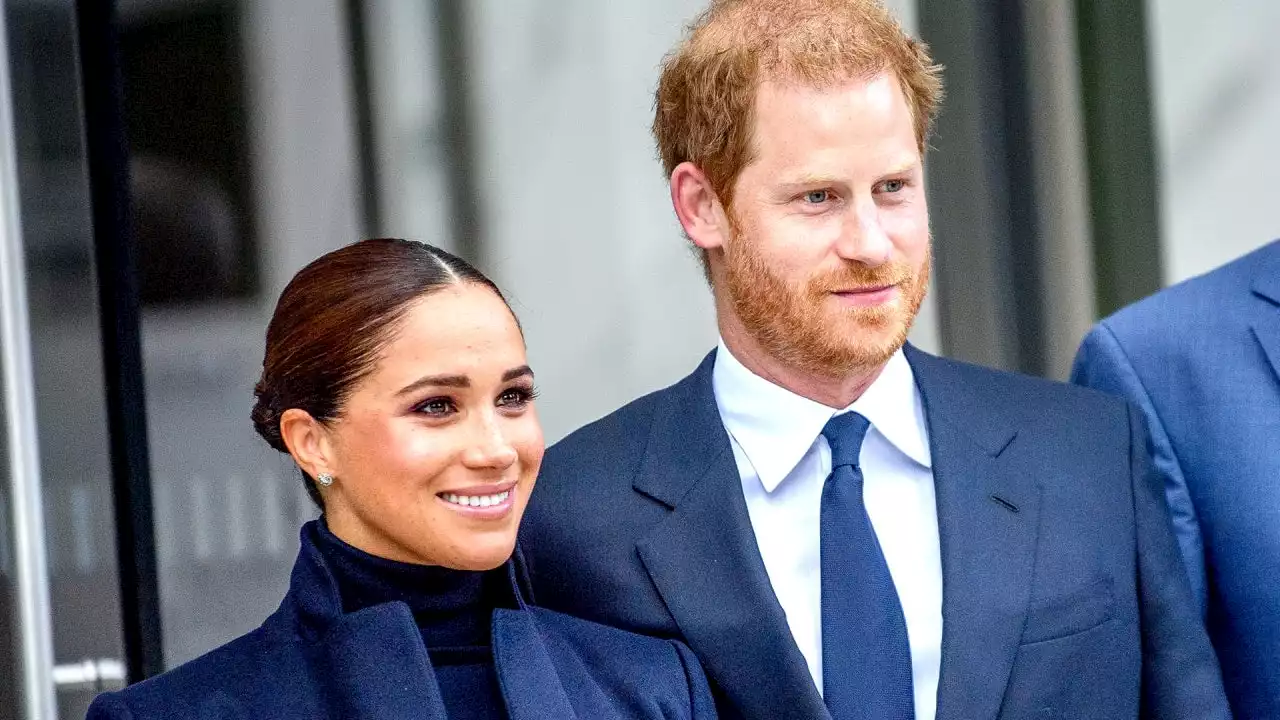 Meghan Markle, Prince Harry Arrive in NYC Ahead of Doc Premiere: PIC