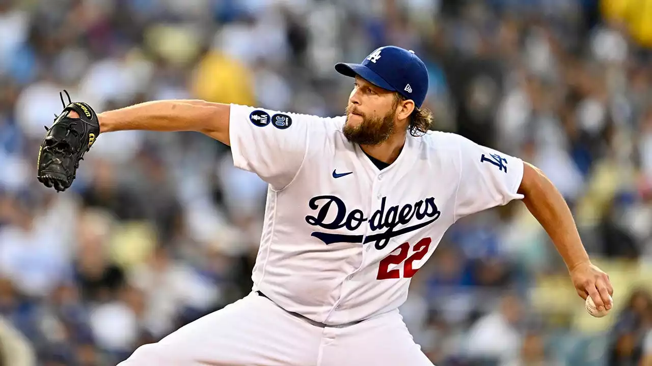 Clayton Kershaw re-signs with Dodgers for 2023 season