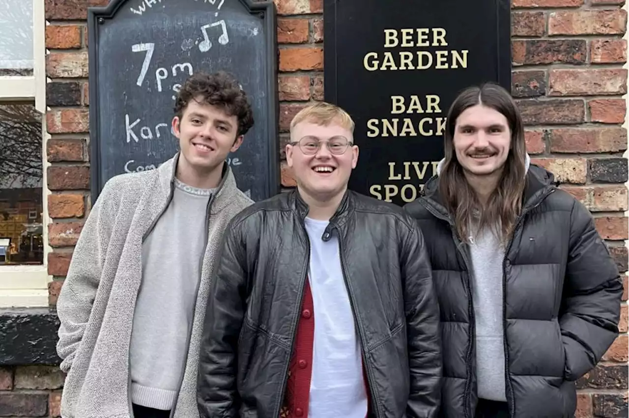 'Chart-topping' UK band announces intimate Glasgow show at popular bar