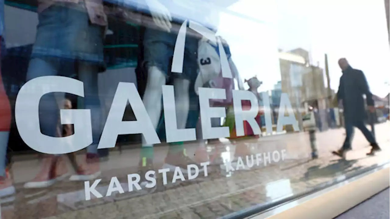 Galeria: Kaufhof- und Karstadt-Beschäftigte fürchten um ihre Arbeitsplätze