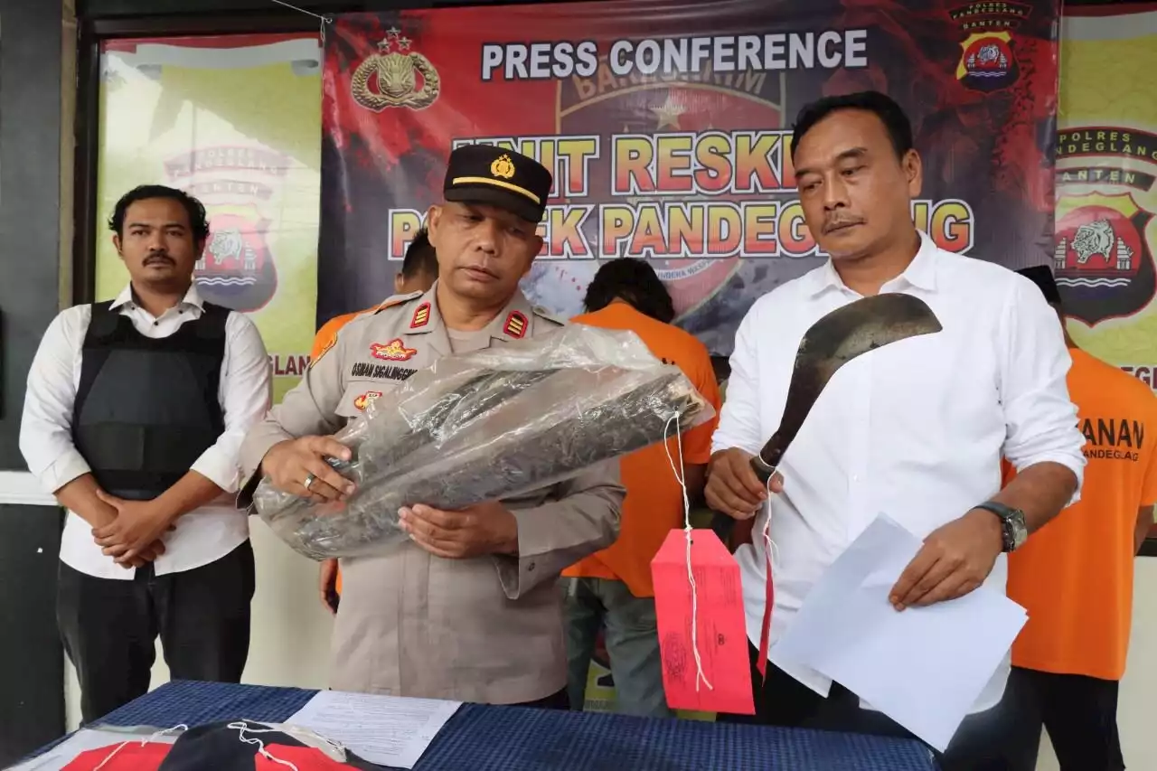 Kesal Gegara Jalan Ditutup, Kakek di Pandeglang Tega Pukuli Tetangga Sendiri