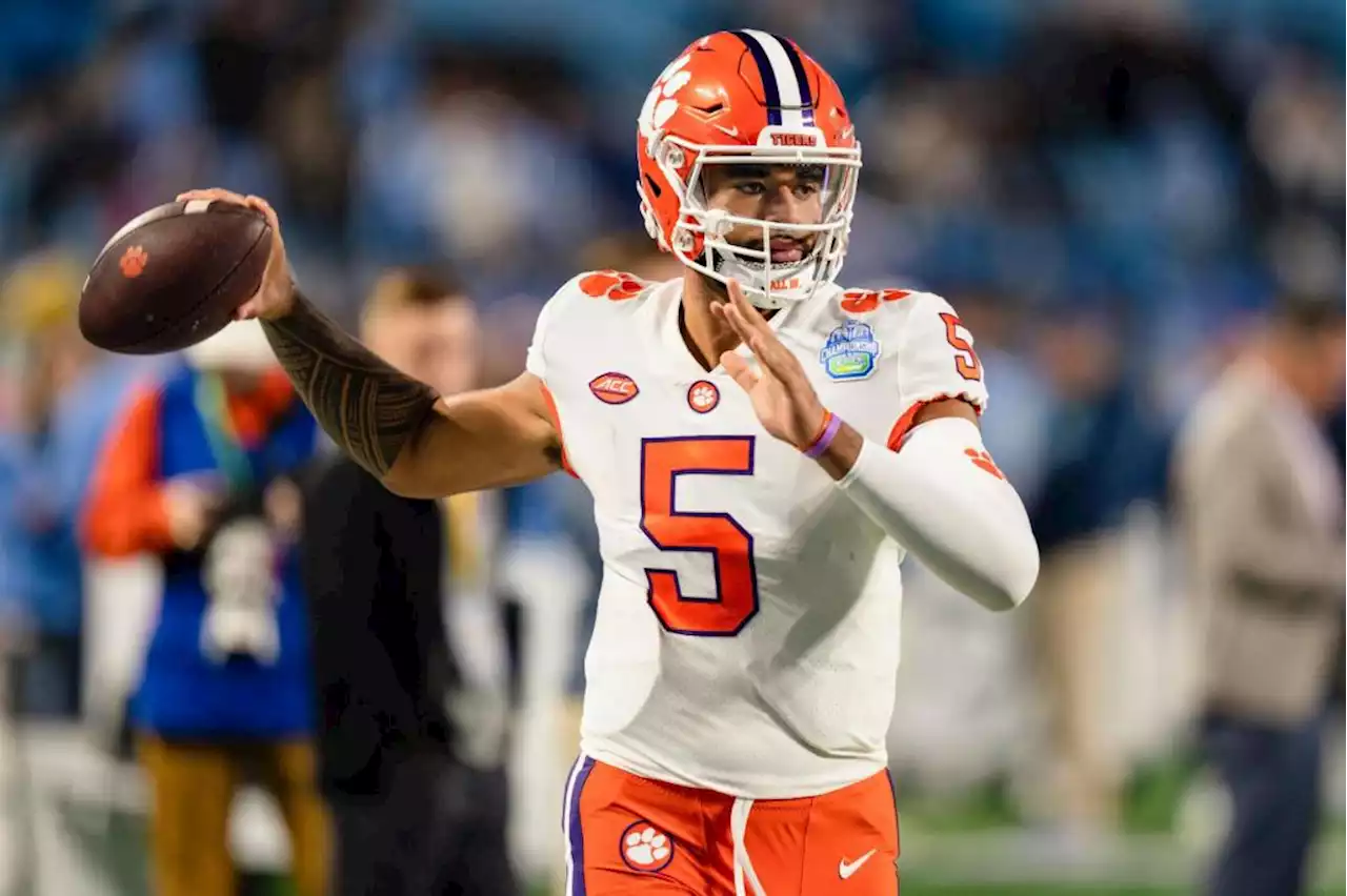 Clemson QB DJ Uiagalelei enters portal after being benched in ACC championship