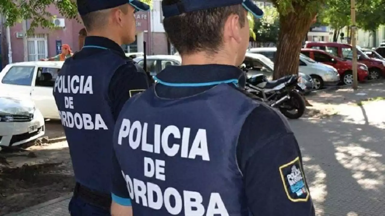 Córdoba: una mujer policía mató a un hijo hirió a su hija y luego intentó suicidarse