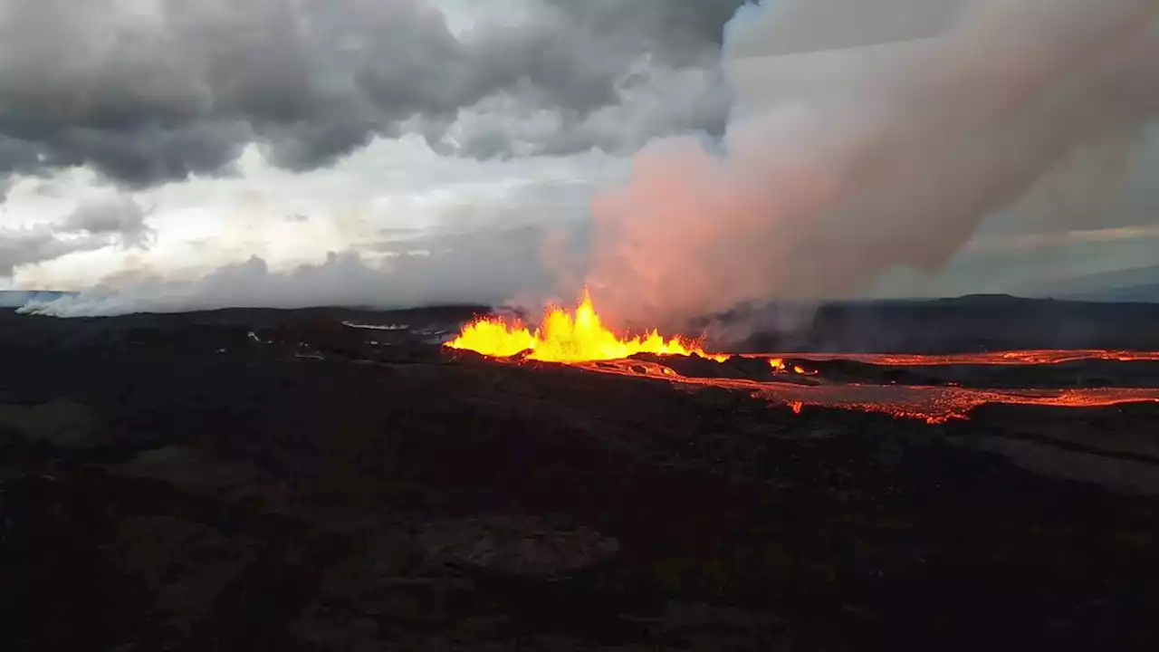 NOAA Satellites See Hawaii’s Mauna Loa Volcano Eruption