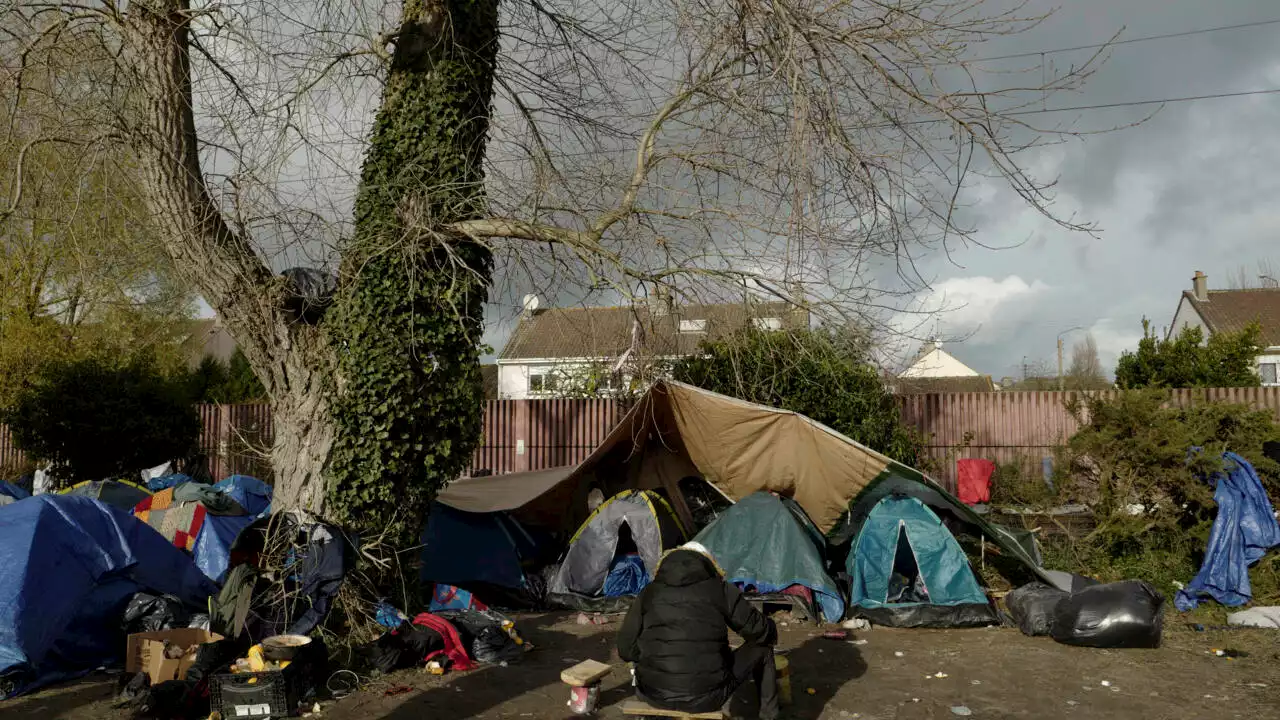 France: une enseignante menacée par l'extrême droite pour une visite de camp de migrants