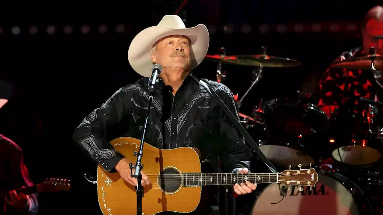 Alan Jackson Is Not Dead, Despite 'Sad News' Facebook Death Hoax