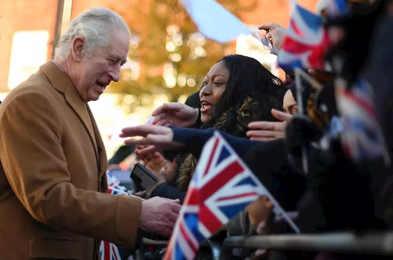 Royaume-Uni : le roi Charles III de nouveau visé par un jet d’œuf, un homme arrêté