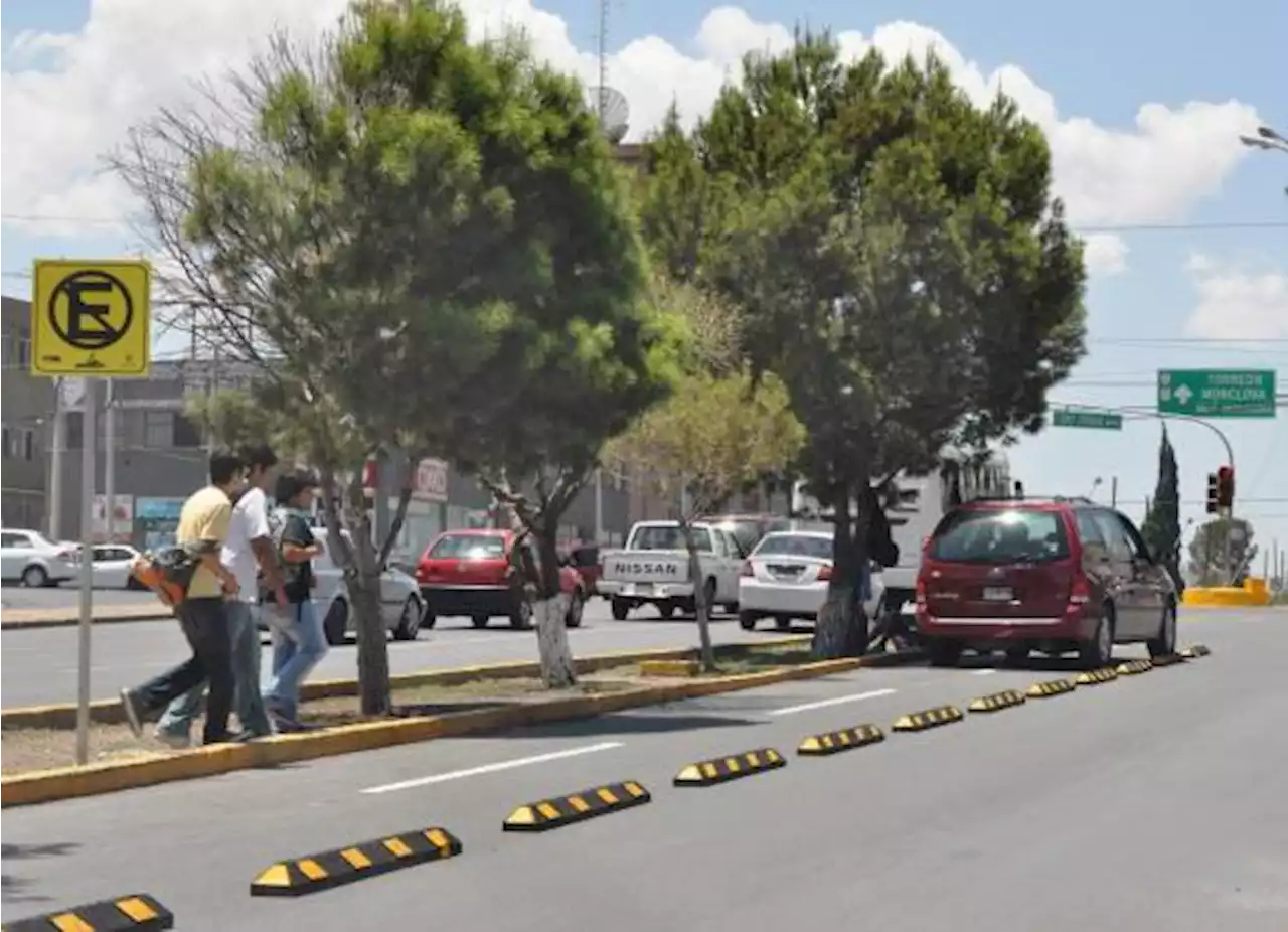 Pide ciudadanía vigilancia vial en Av. Universidad de Saltillo