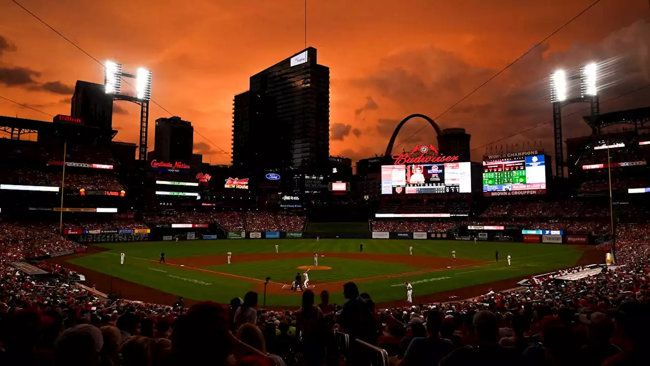 Longtime St. Louis Cardinals TV announcer Dan McLaughlin charged with felony persistent DWI