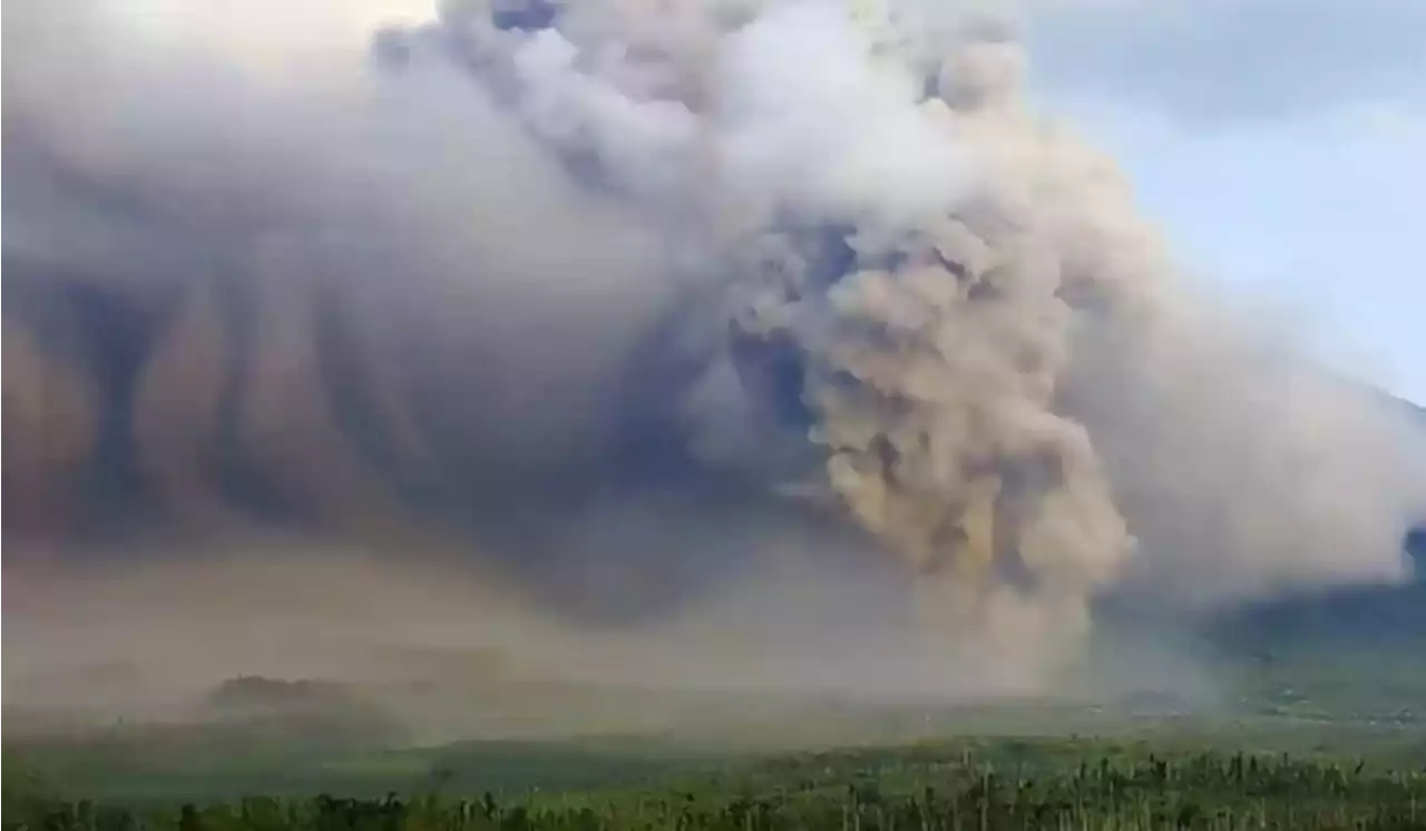 Waspada, PVMBG: Gunung Semeru Masih Berstatus Awas