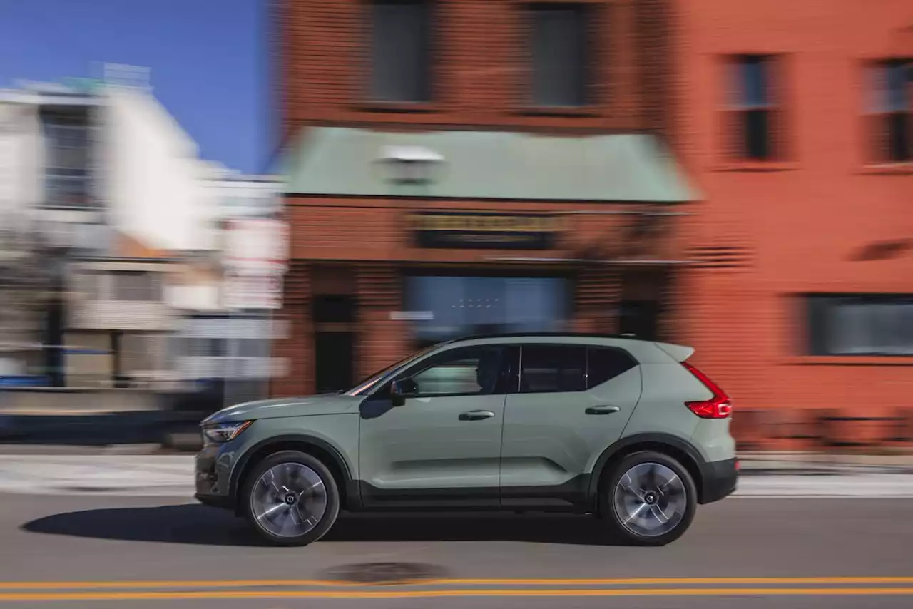 Tested: 2023 Volvo XC40 B5 Combines Cuteness and Competence