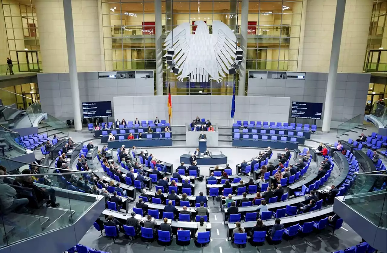 Allemagne : un vaste réseau d’extrême droite préparant un coup d’Etat et une attaque du Parlement démantelé