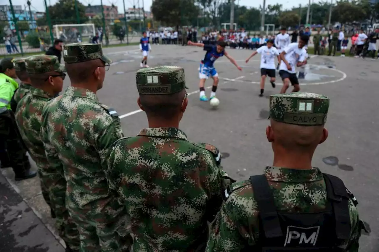 MinDefensa propone sacar a los soldados regulares de las zonas en conflicto tras emboscada en Cauca