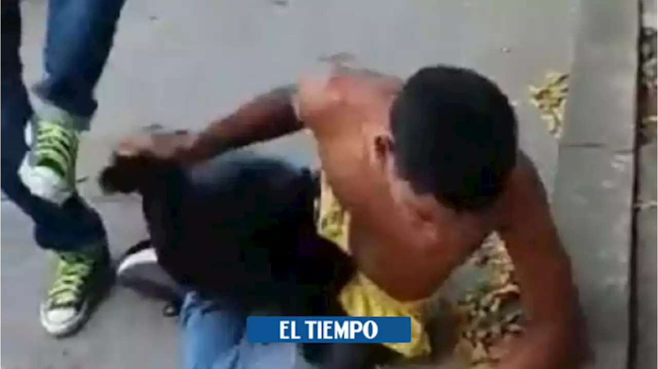 En video: con puños y patadas, comunidad agrede a ladrón en Valledupar