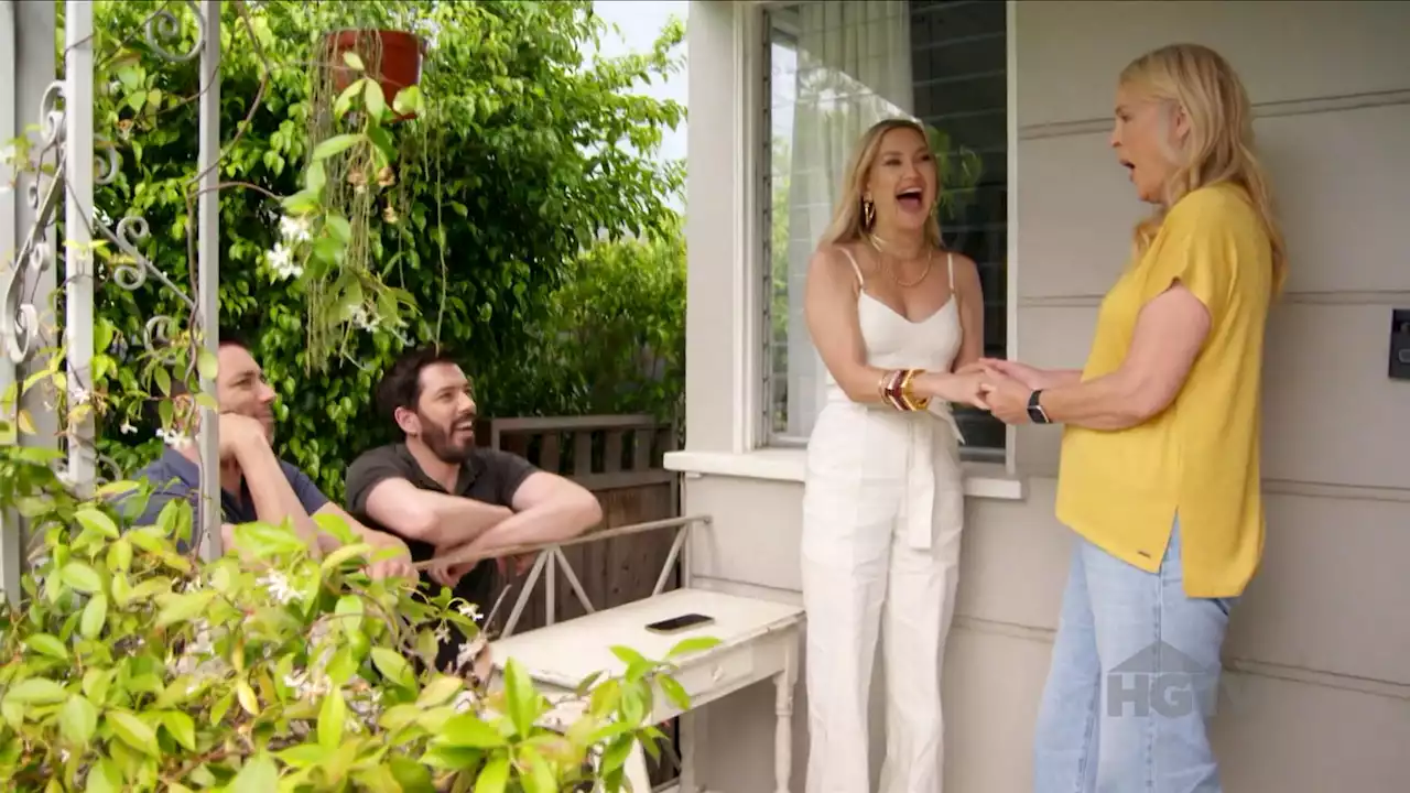 Kate Hudson Gets Down And Dirty For 'Celebrity IOU'