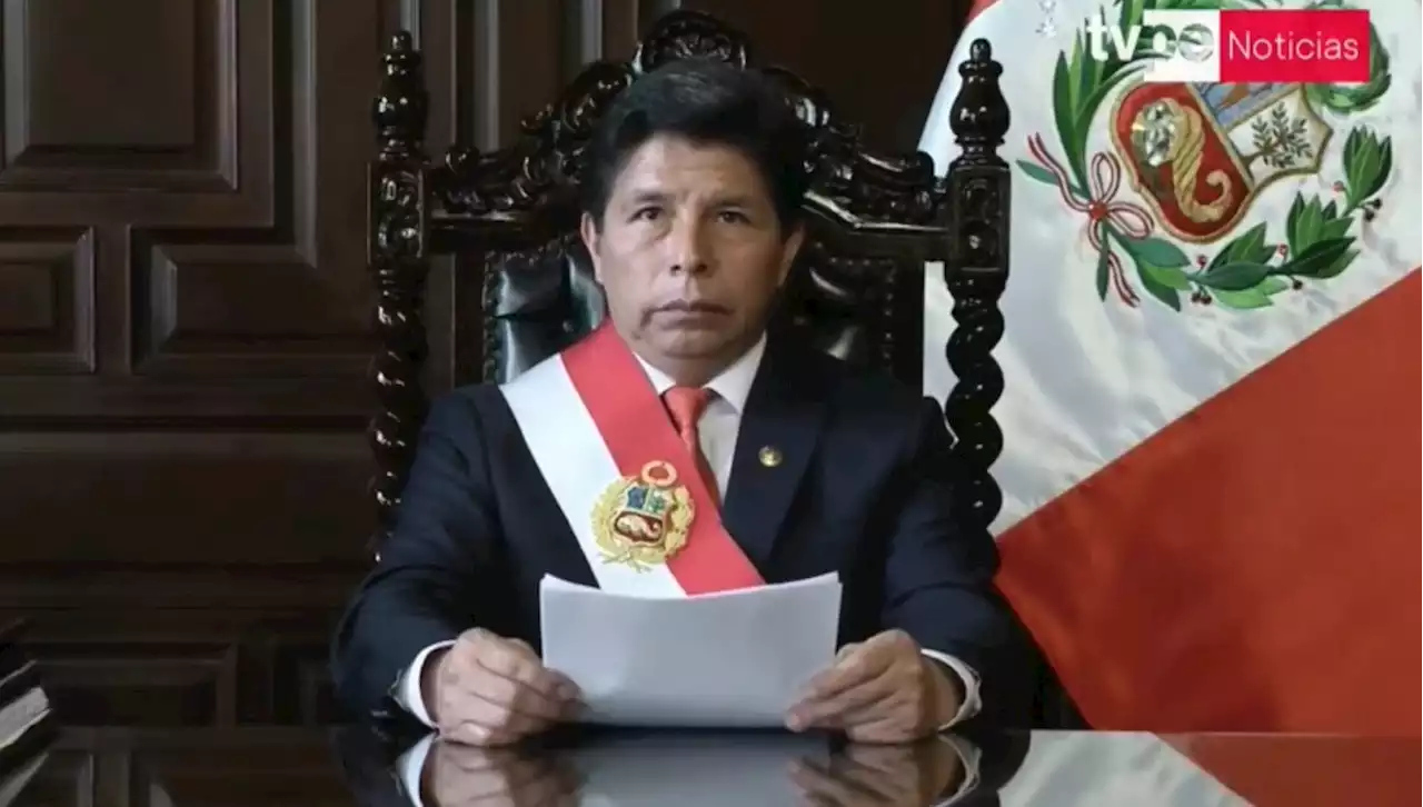 Presidente do Peru anuncia 'governo de exceção', dissolve Congresso e declara estado de emergência