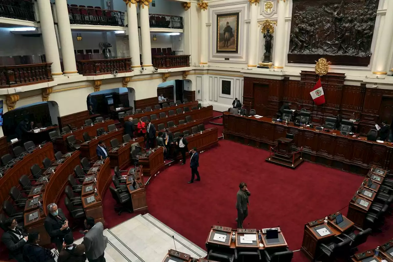 Pedro Castillo é destituído pelo Congresso do Peru