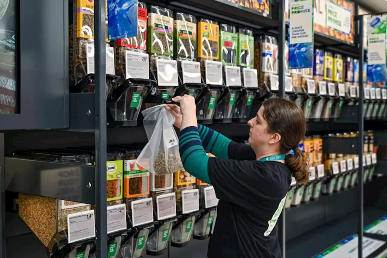 Sweet treats introduced to refill zone at Glasgow Asda store