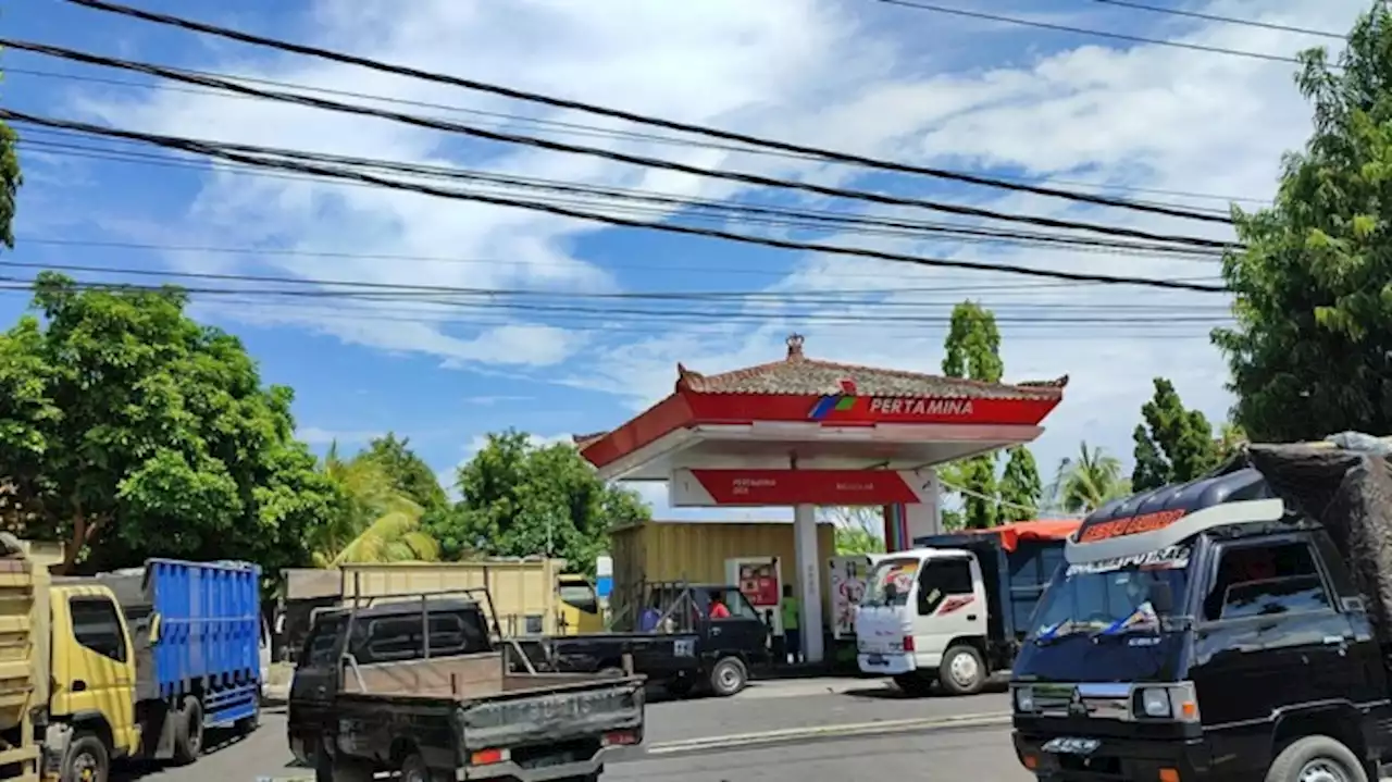 Antrean Panjang BBM di SPBU Seluruh Bali, Pertamina Minta Masyarakat Tak Panik!