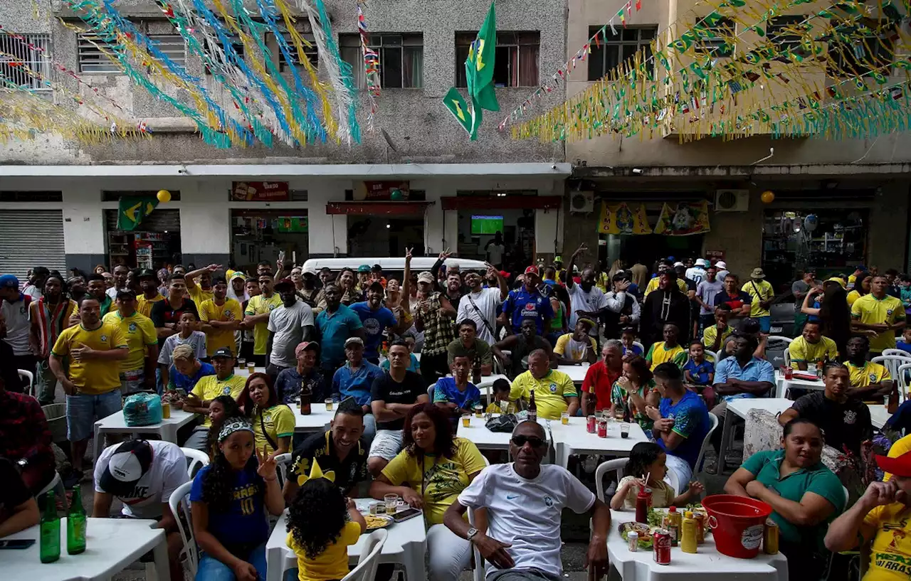 Gastos em bares crescem mais de 100% quando seleção brasileira entra em campo