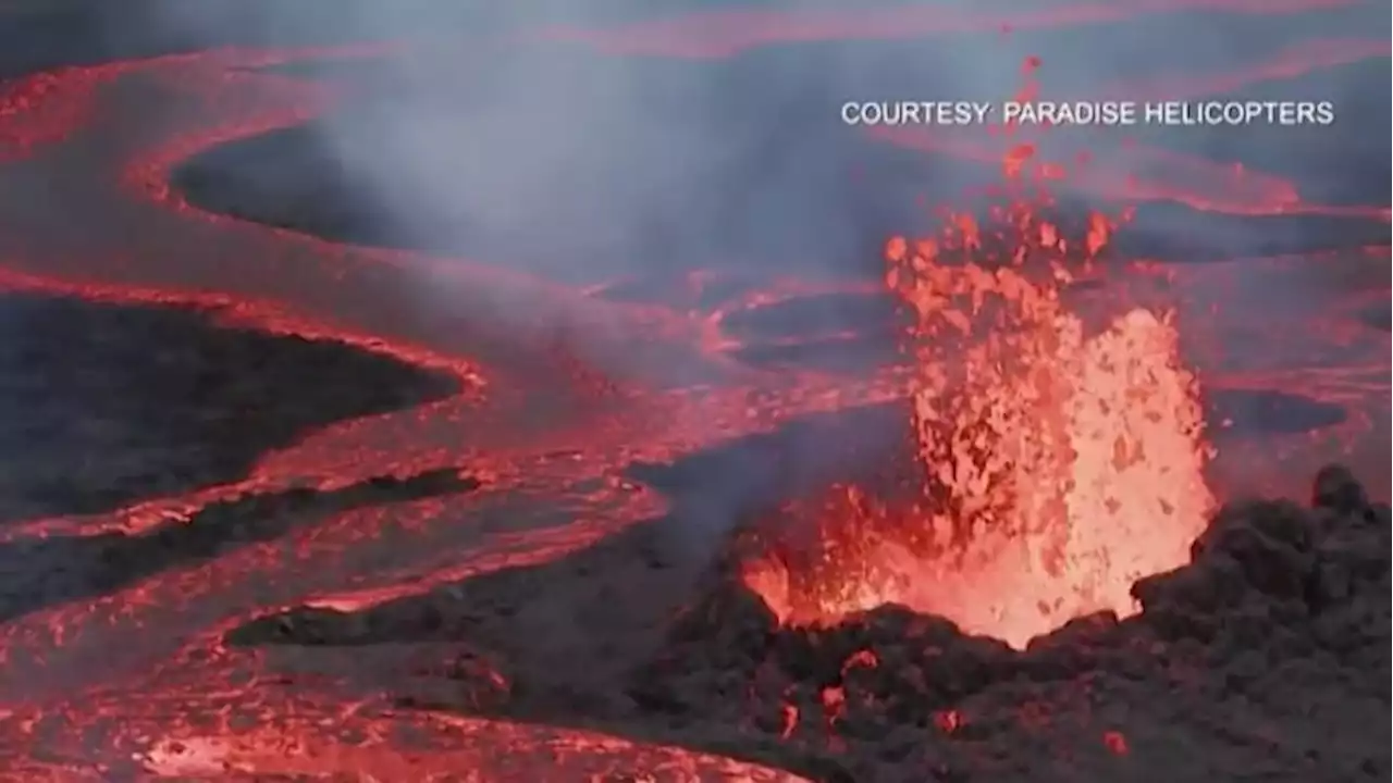 Watch live: Glowing lava oozes from Hawaii volcano Mauna Loa