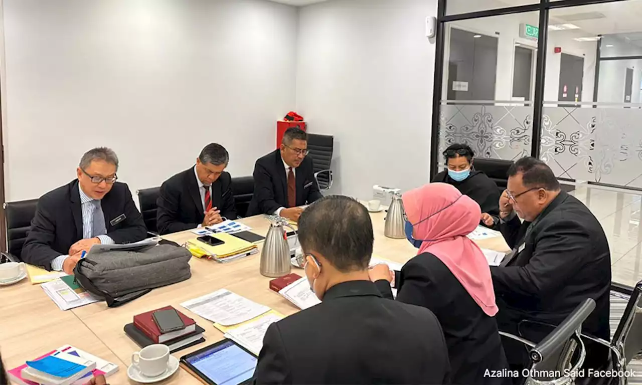 Azalina initiates first step in separating AGC, public prosecutor