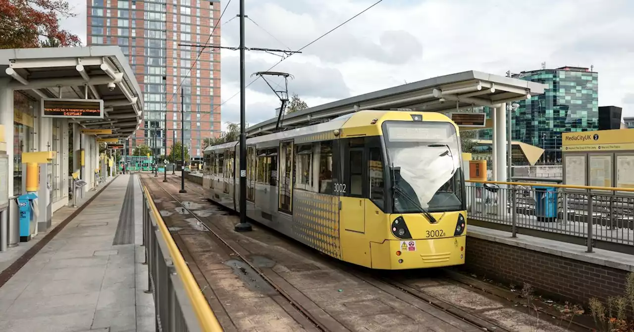 Where should the Metrolink be extended to?