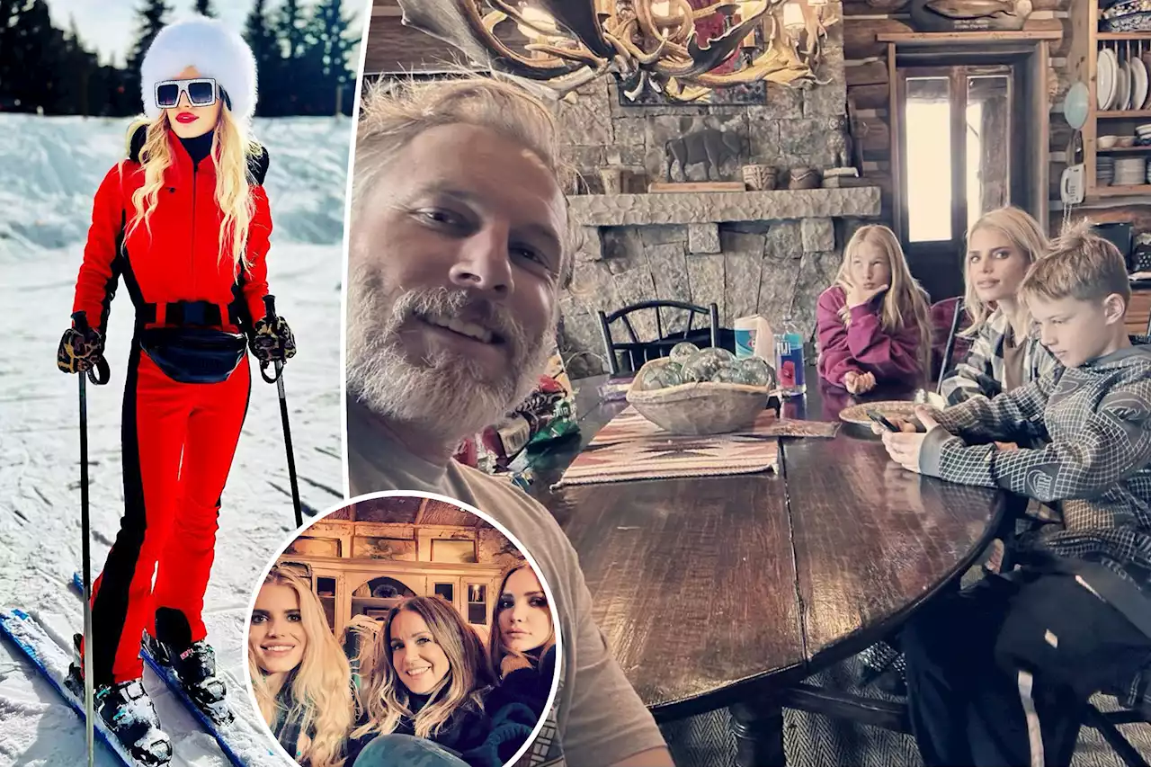 Inside Jessica and Ashlee Simpson’s Aspen trip: family photos