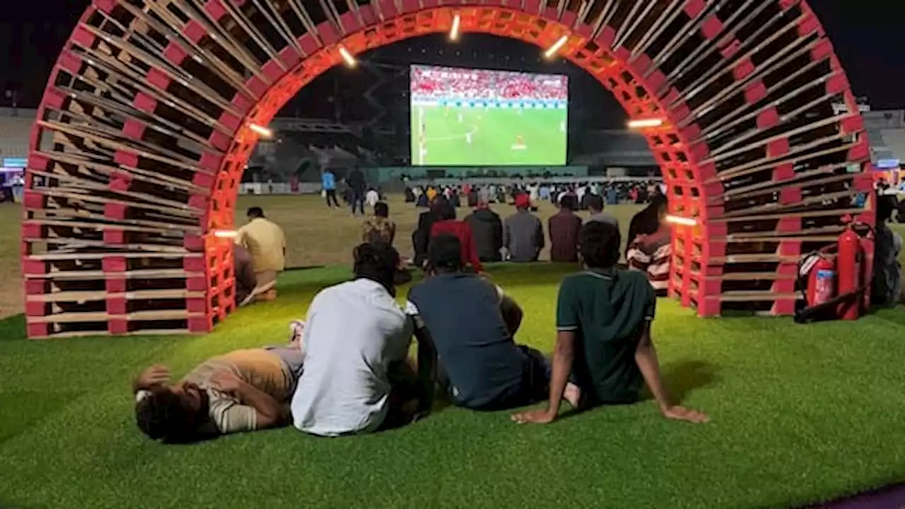 Coupe du monde: Bienvenue dans la fan zone des petites mains du Mondial