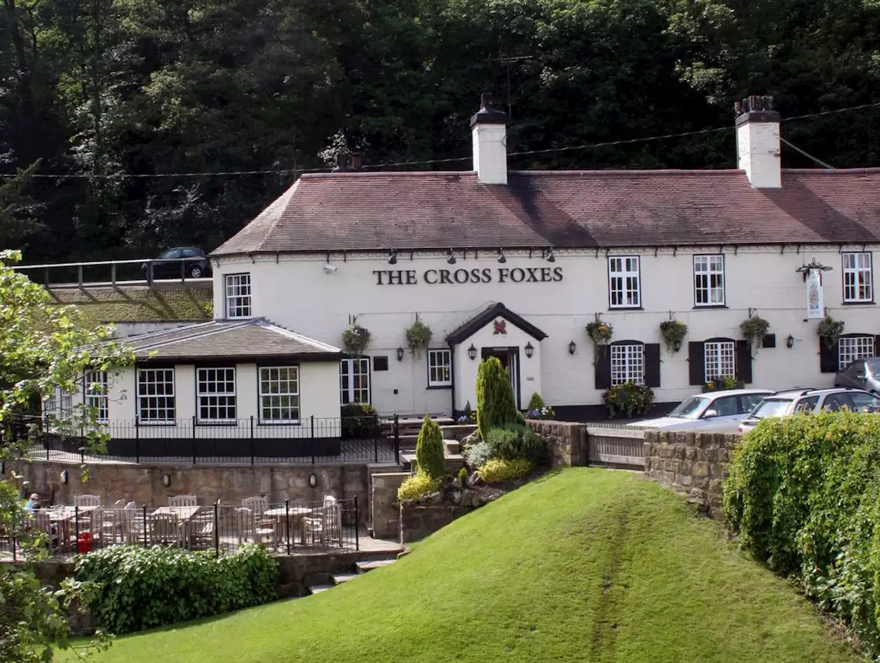 Popular riverside pub on the Shropshire/Wales border is being taken back by its owners Marstons