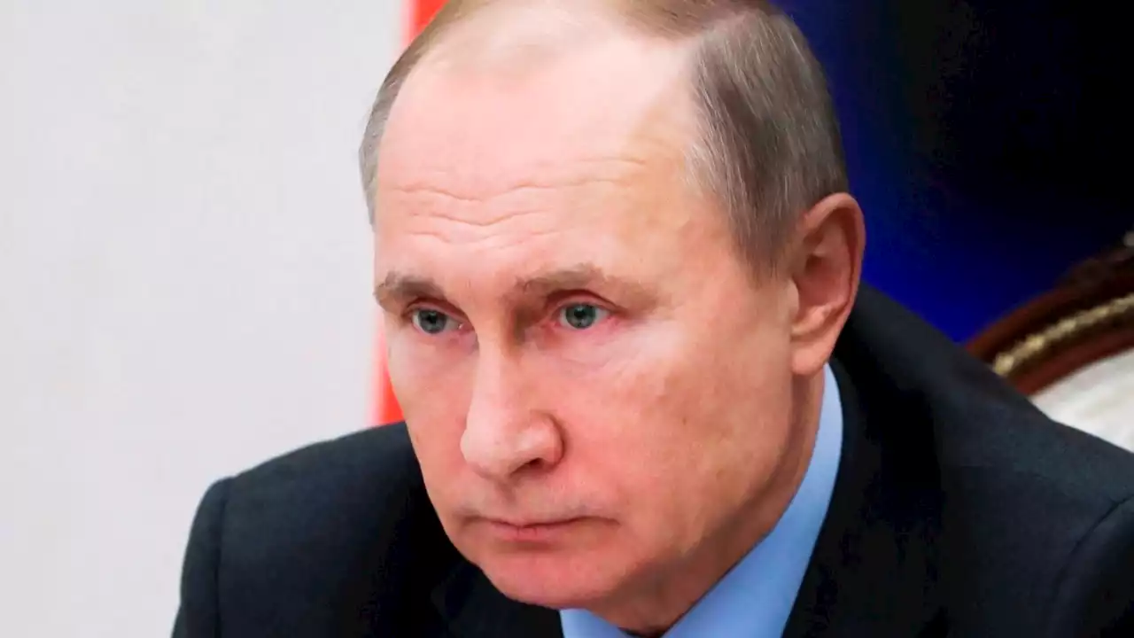 Vladimir Putin &#8216;dogged by rumours of ill health&#8217;