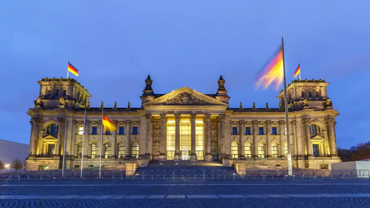 Razzia wegen Terrorverdachts: Planten Reichsbürger einen Putsch?