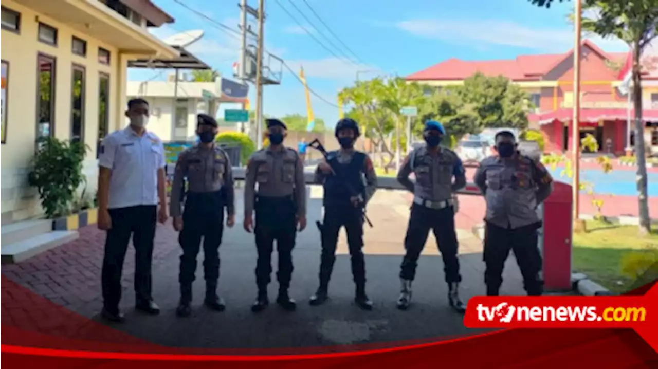 Pasca Bom Bunuh Diri di Polsek Astanaanyar Bandung, Polres Probolinggo Perketat Penjagaan di Pos Gerbang Utama