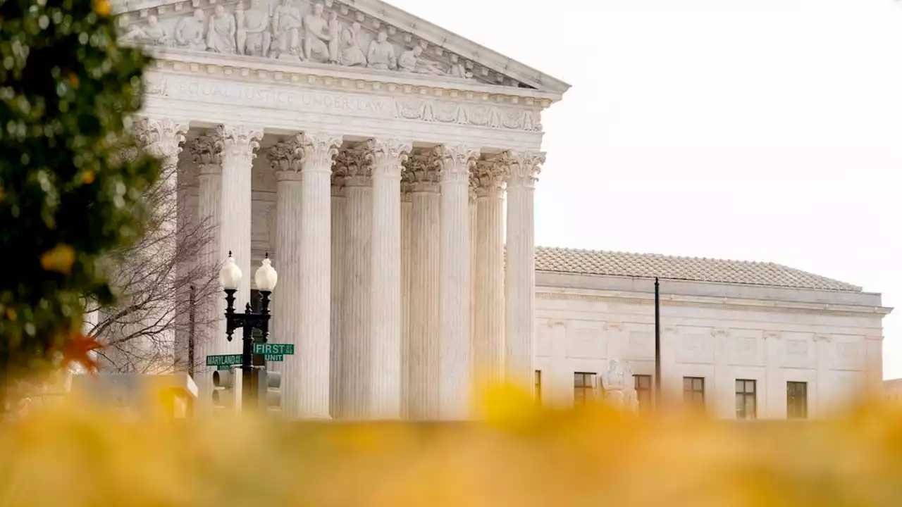 Supreme Court pressed to give state legislatures more power to oversee federal elections