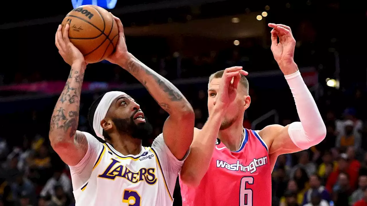 Anthony Davis showing MVP-caliber play as Lakers go on winning tear