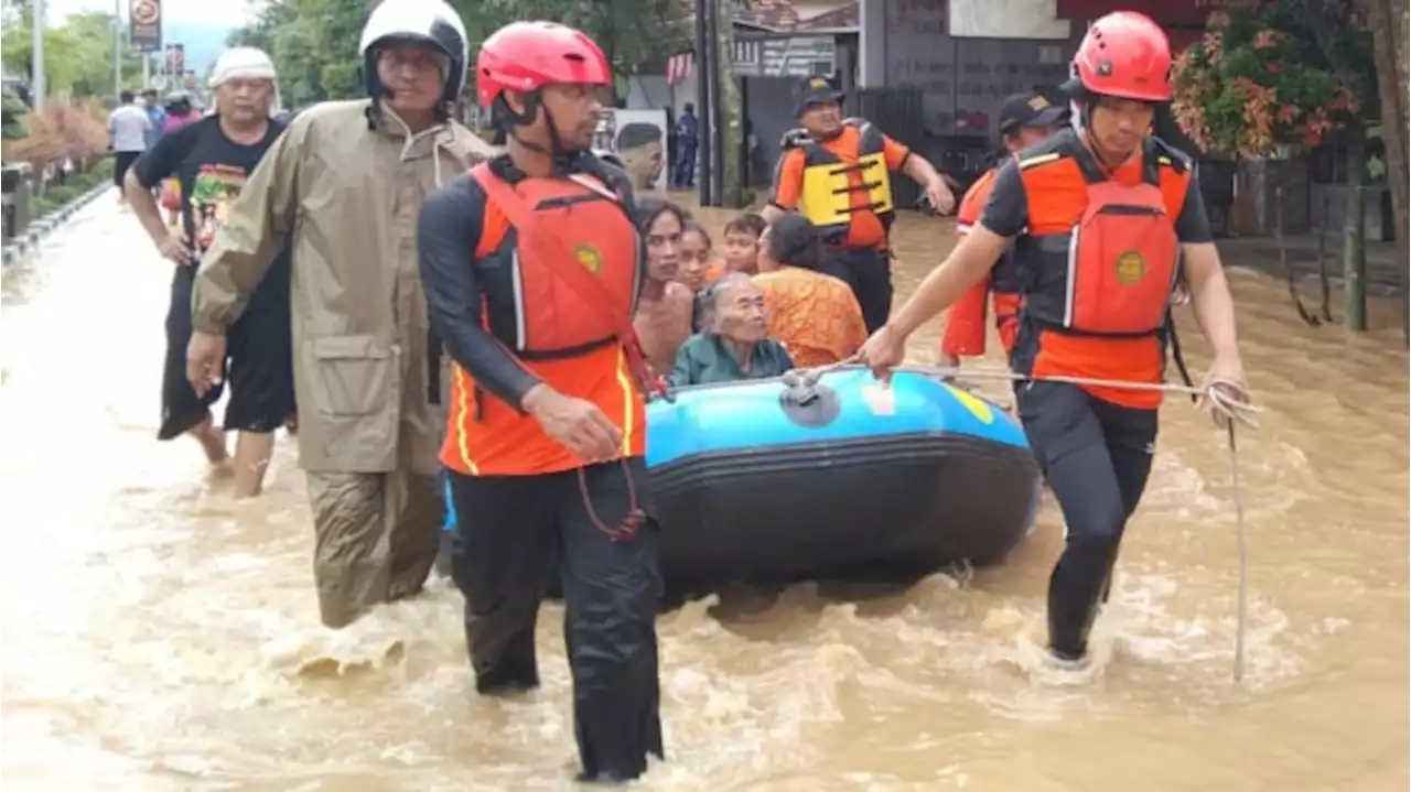 BMKG Jatim Imbau Waspada Cuaca Ekstrem hingga 3 Bulan ke Depan