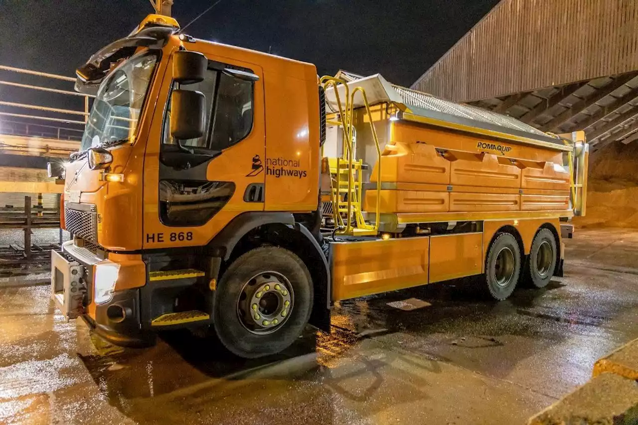 Gritters out on Yorkshire’s motorways and A-roads as temperatures plummet and wintry, icy conditions expected