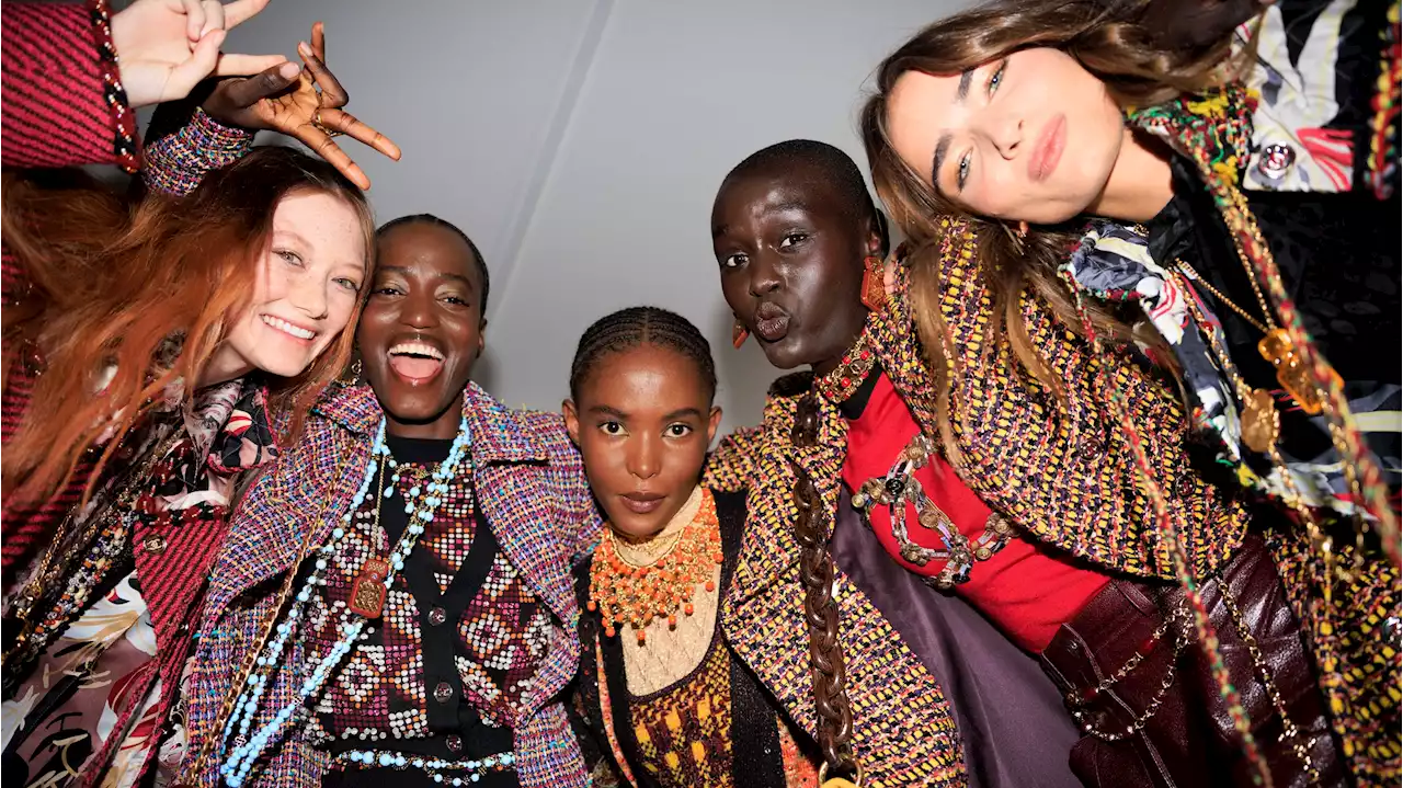 The Best Backstage Photos From The Chanel Pre-Fall 2023 Show In Dakar, Senegal