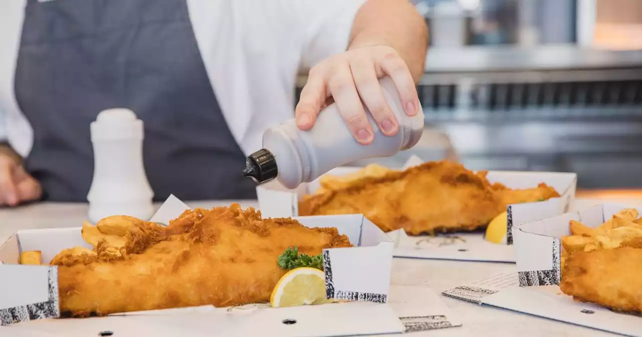 People are only now finding out that fish and chip shops sell 'fake' vinegar