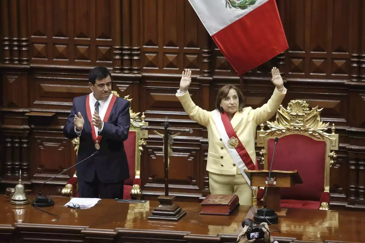 Newsdeck: New Peru president sworn in, predecessor Castillo arrested