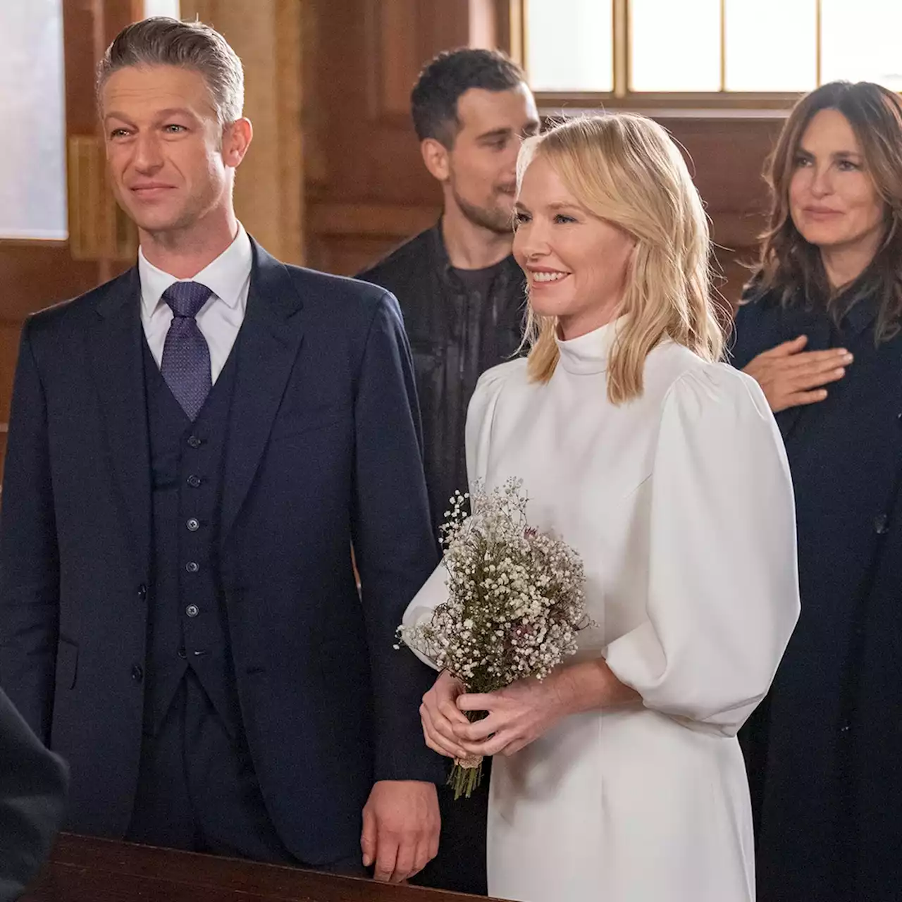 See Kelli Giddish's Law & Order: SVU Wedding in Sneak Peek at Her Final Episode - E! Online