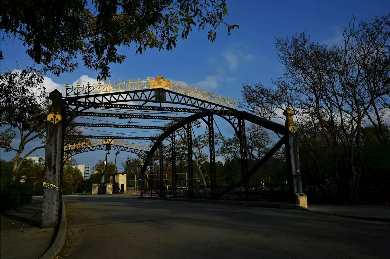 10 San Antonio-area bridges to visit