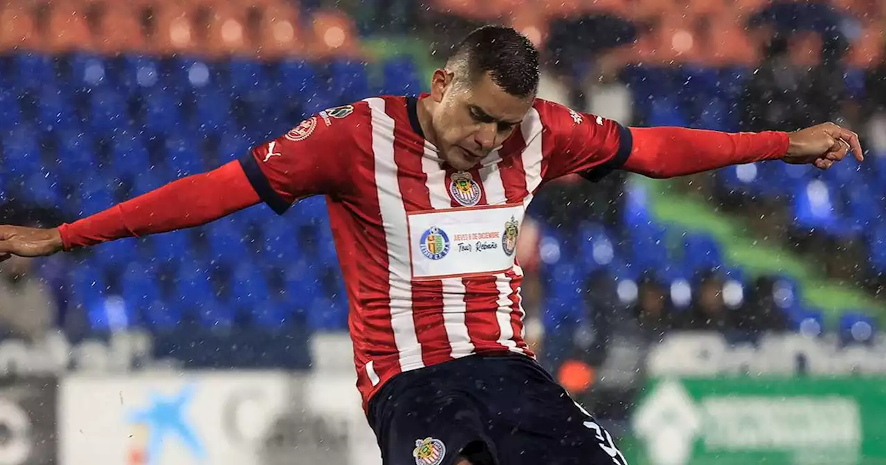 ¿Por qué Chivas tapó al patrocinador en su camiseta ante Getafe?