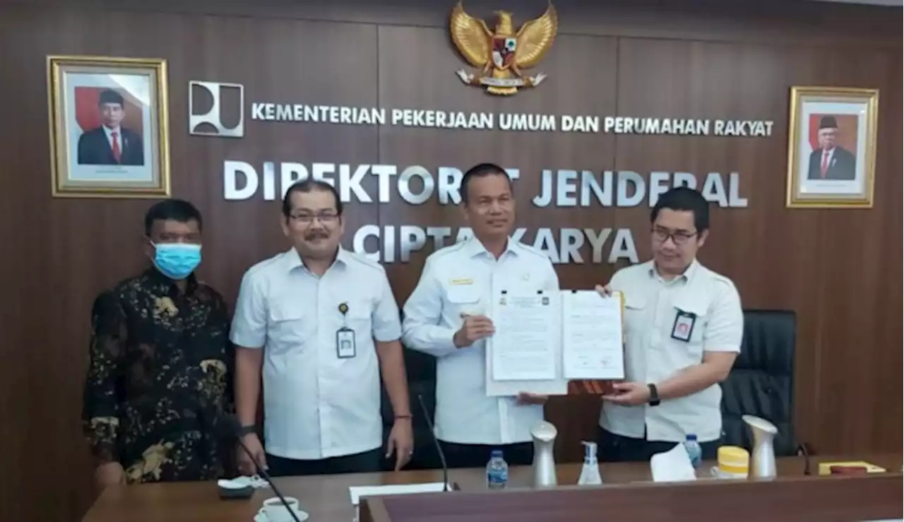 Genius Umar Tandatangani Aset BMN dari Kementerian PUPR kepada Kota Pariaman