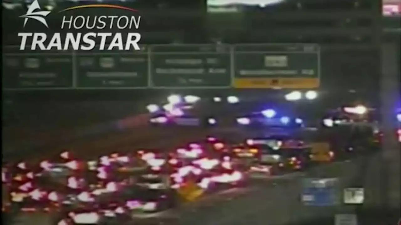 I-610 West Loop near Westheimer back open after deadly crash involving wrecker, police say